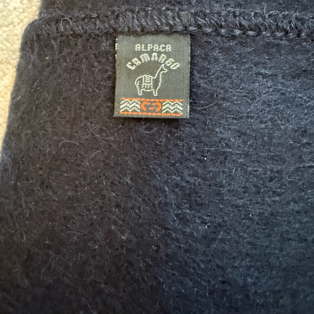 NWOT Classic Black Alpaca Scarf with Fringe (NEW WITHOUT TAGS) - Picture 4 of 5